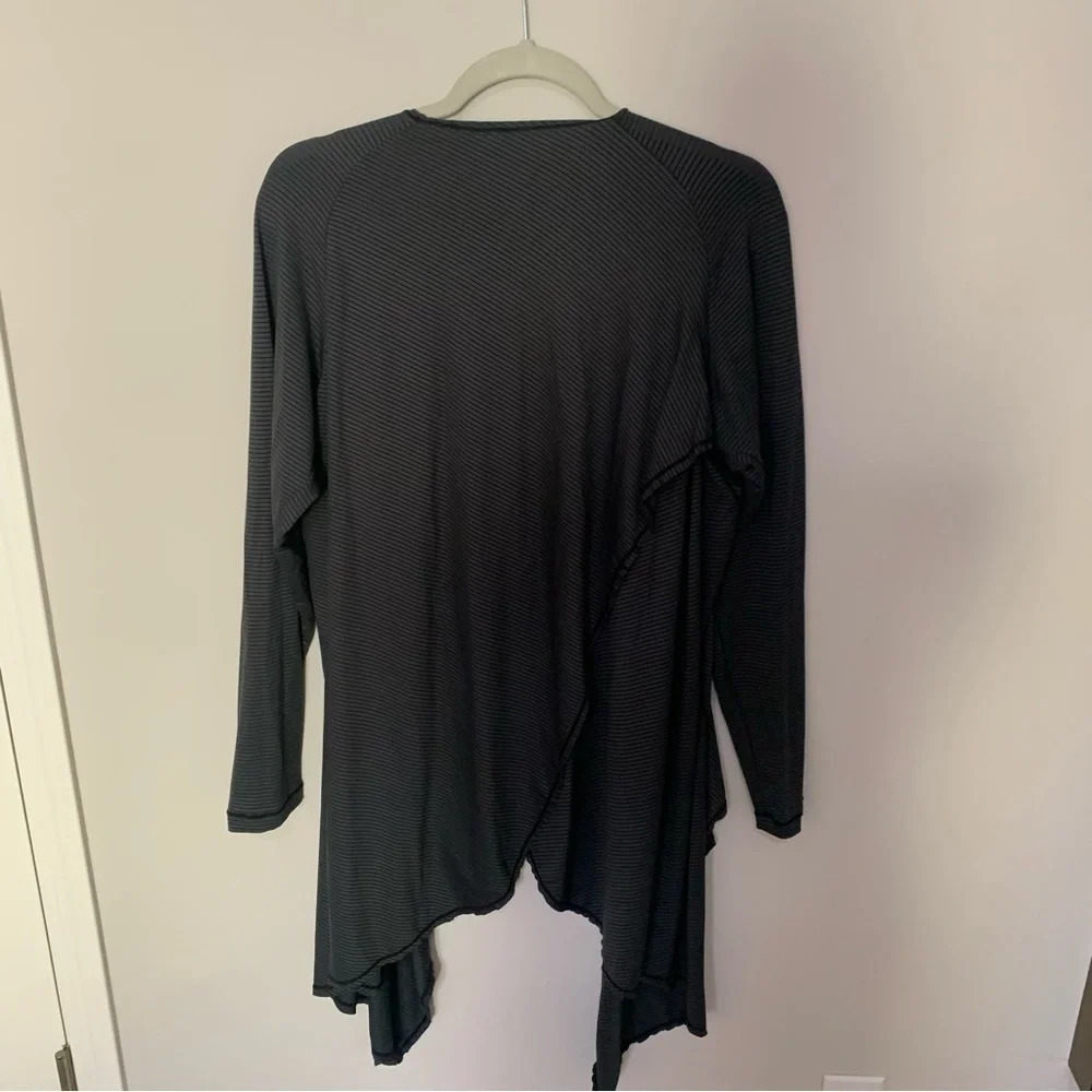 Maaji Activewear BREEZE WRAP  Black Waterfall Longline Cardigan Size Large - Picture 5 of 6